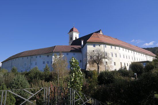 Stift Sankt Georgen am Längsee