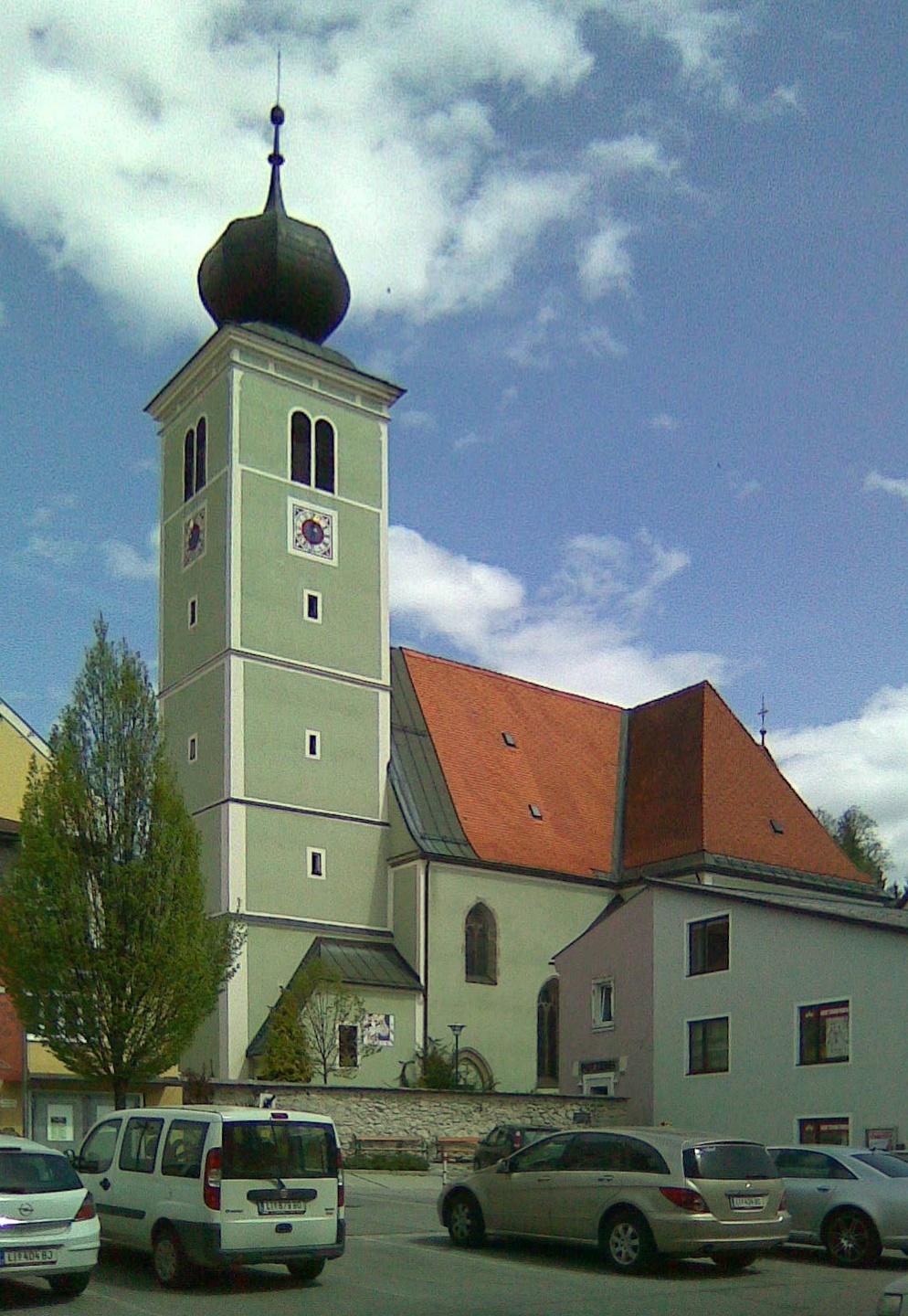 Kath. Pfarrkirche hl. Veit und ehem. Friedhofsfläche