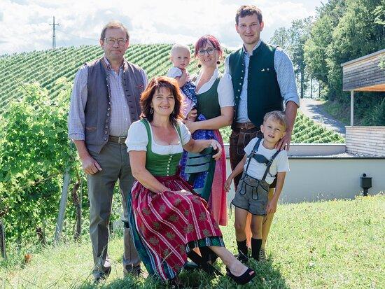 Weingut Buschenschank Sternat