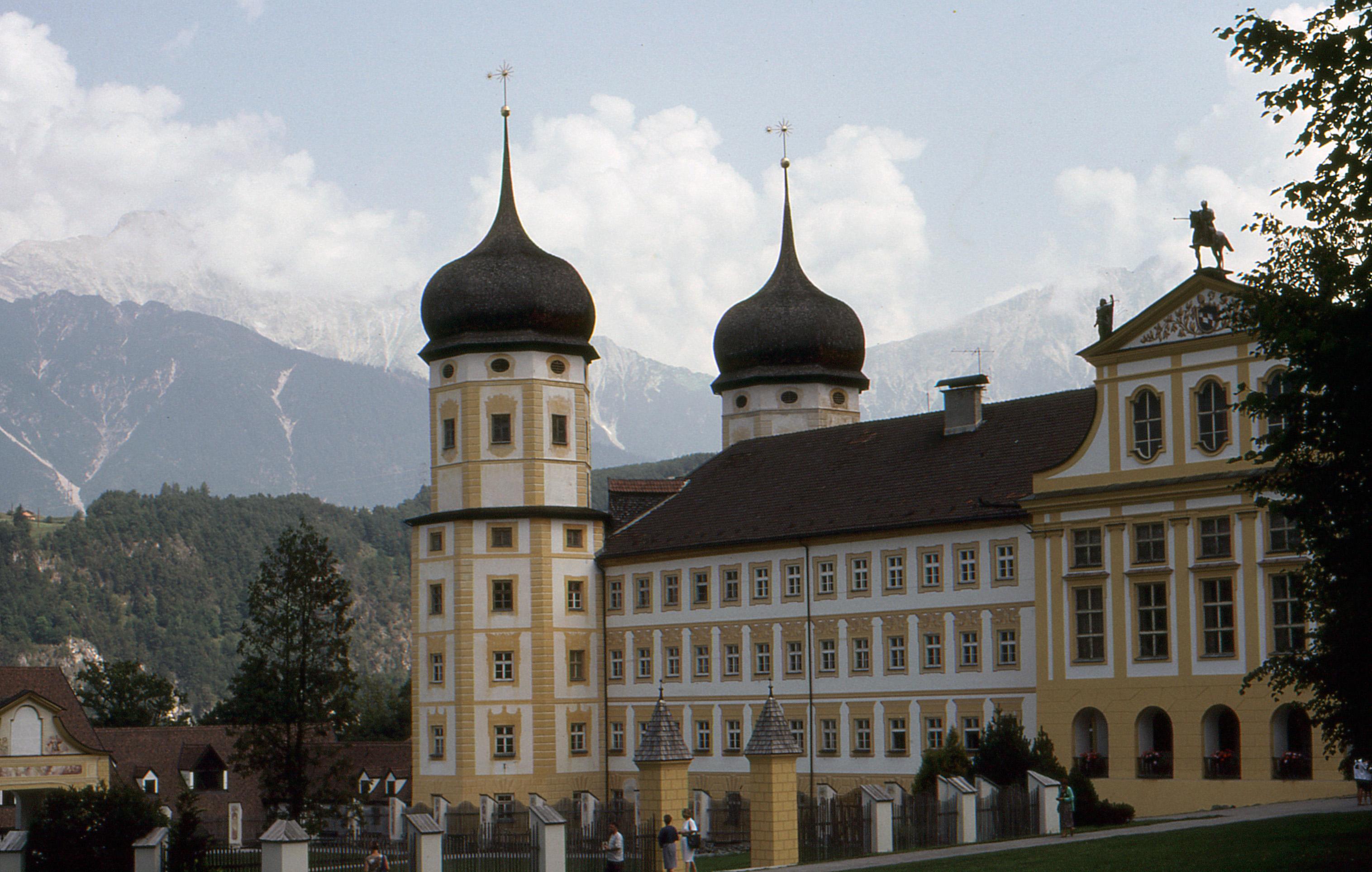 Stift Stams