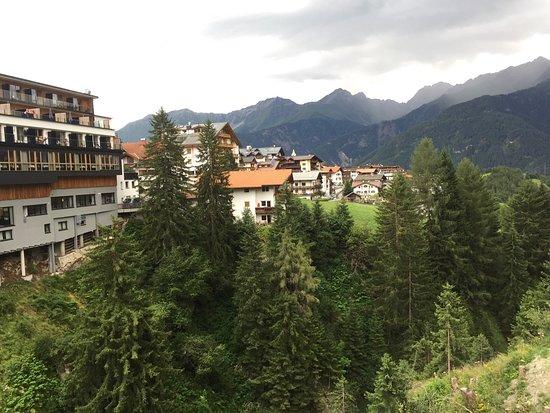 Peaks Alpine Bar