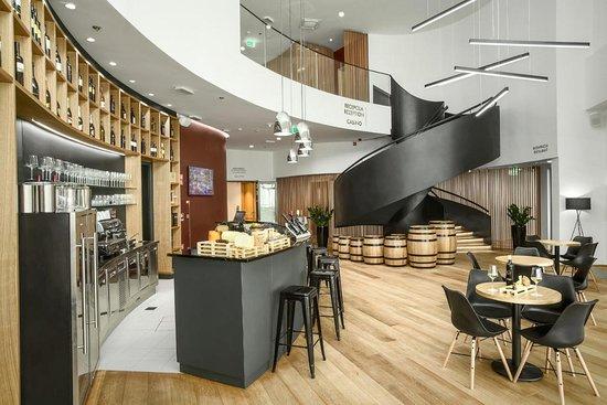 Mond Wine Bar